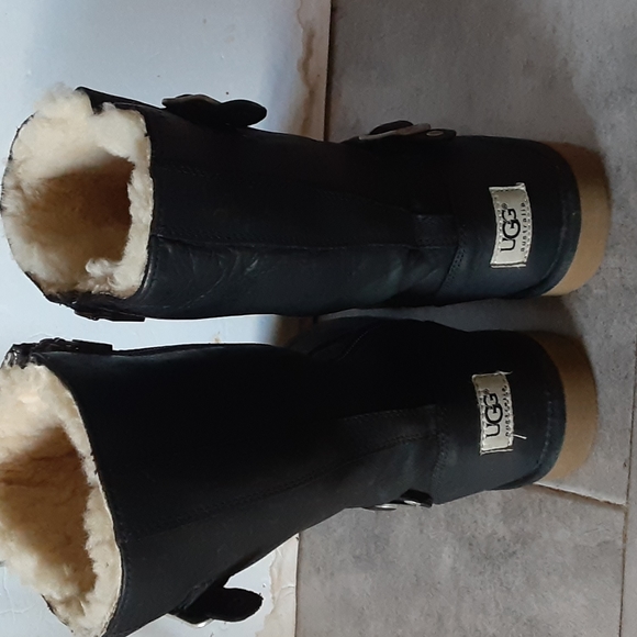 UGG  boots  size  5 - Picture 3 of 5